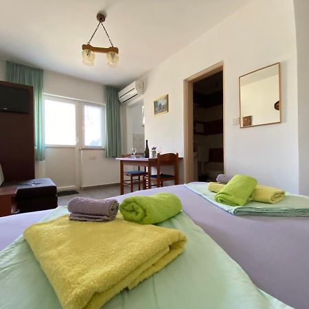 Guest House Dijana Krk Town Exteriér fotografie