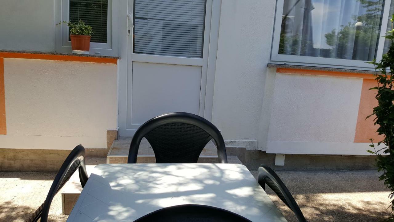 Guest House Dijana Krk Town Exteriér fotografie